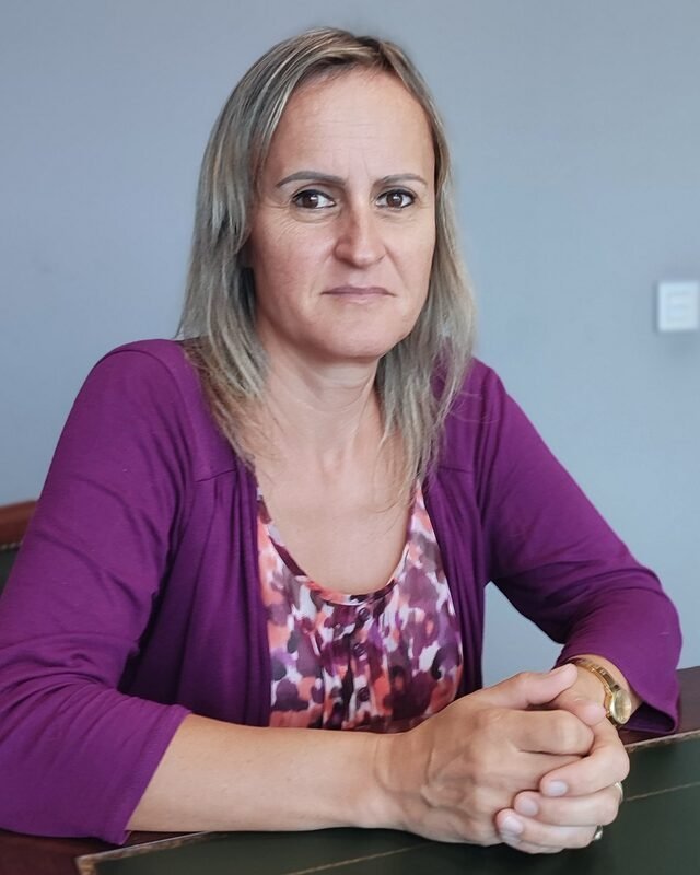 Bloomfield, Anna Krystyna